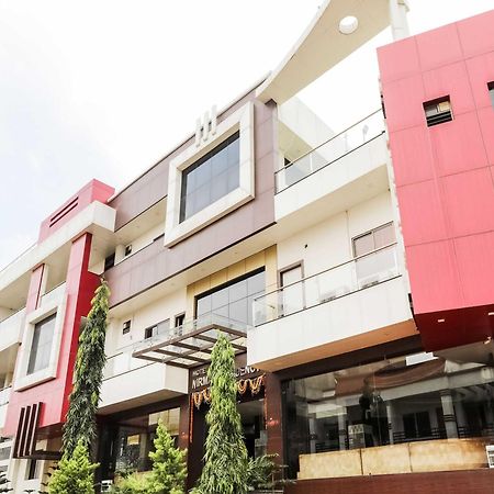 Super Townhouse Lalghati Near Airport Бхопал Екстер'єр фото
